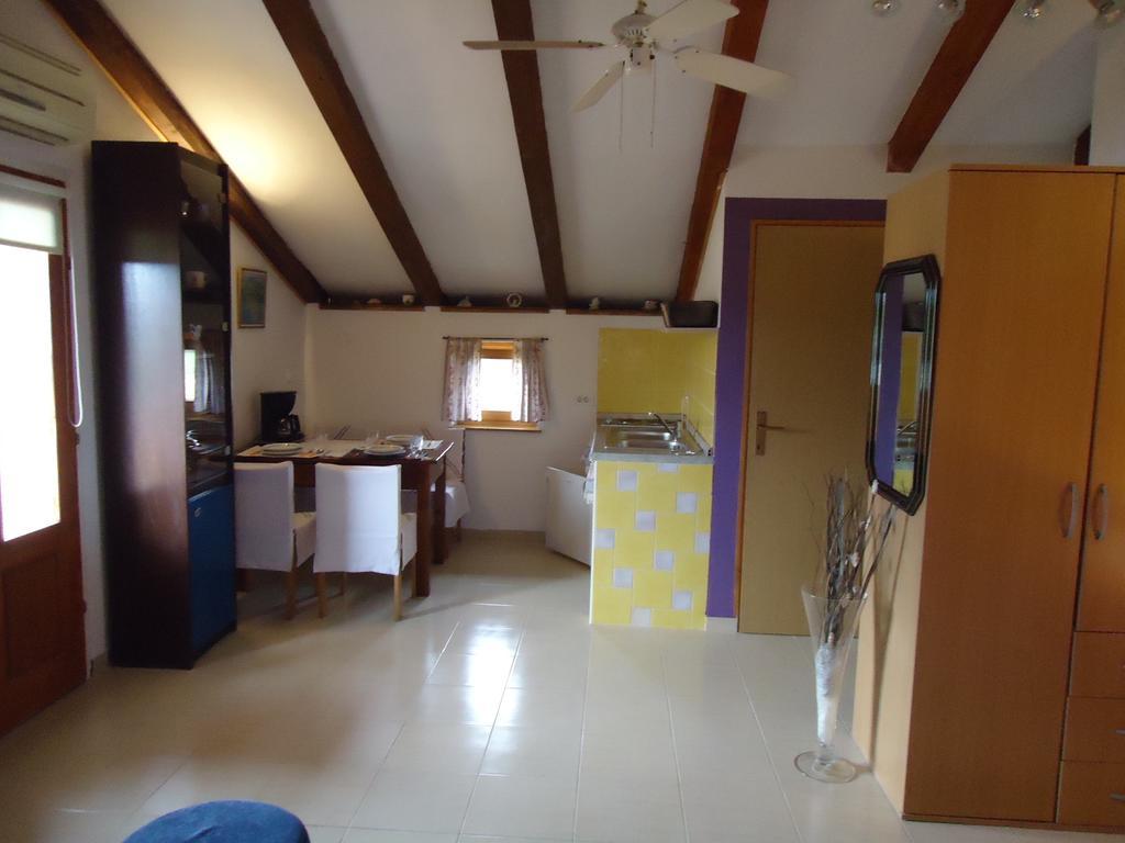 Studio Apartment Nera Rovinj Oda fotoğraf