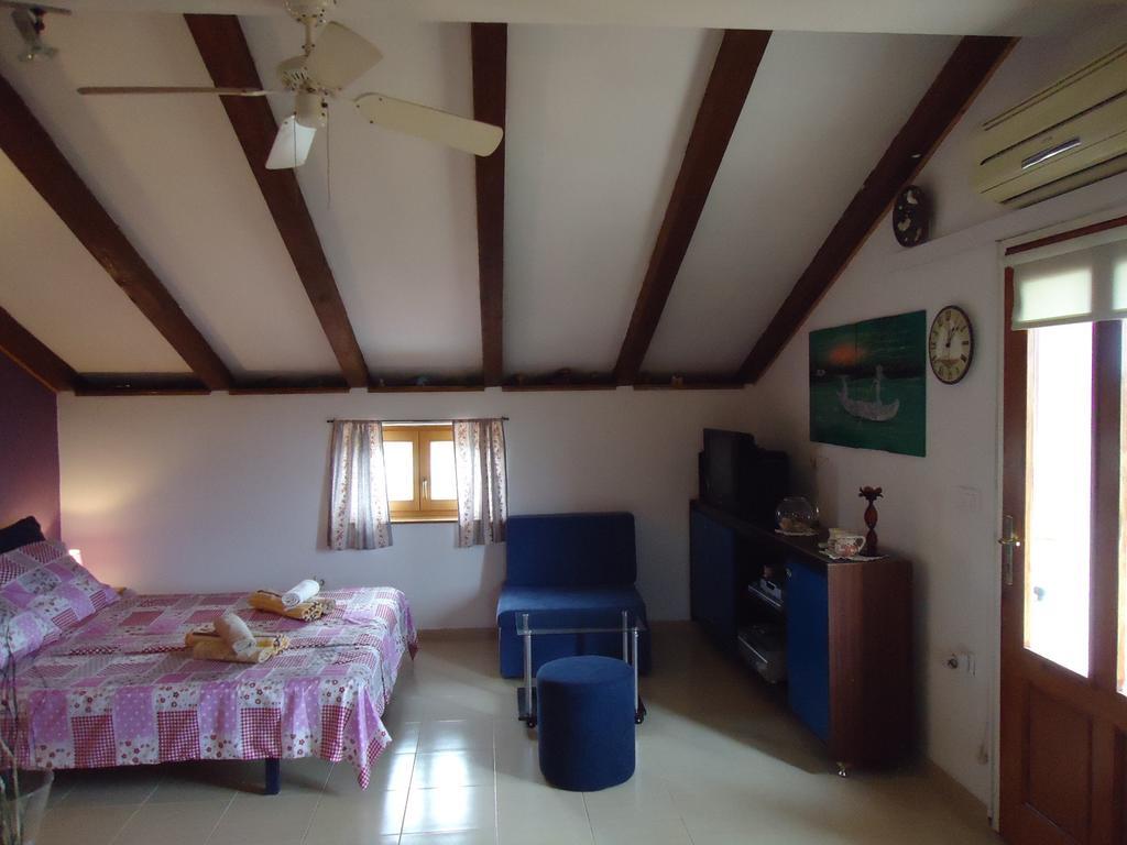 Studio Apartment Nera Rovinj Oda fotoğraf