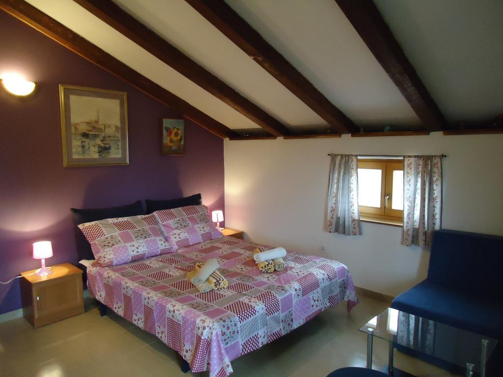 Studio Apartment Nera Rovinj Oda fotoğraf