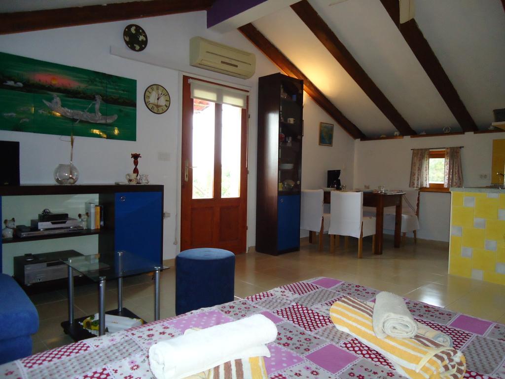Studio Apartment Nera Rovinj Oda fotoğraf